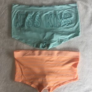 PINK Bundle of 2 Pairs of Boyshorts Size Medium